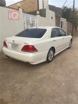 تۆیۆتا کراون